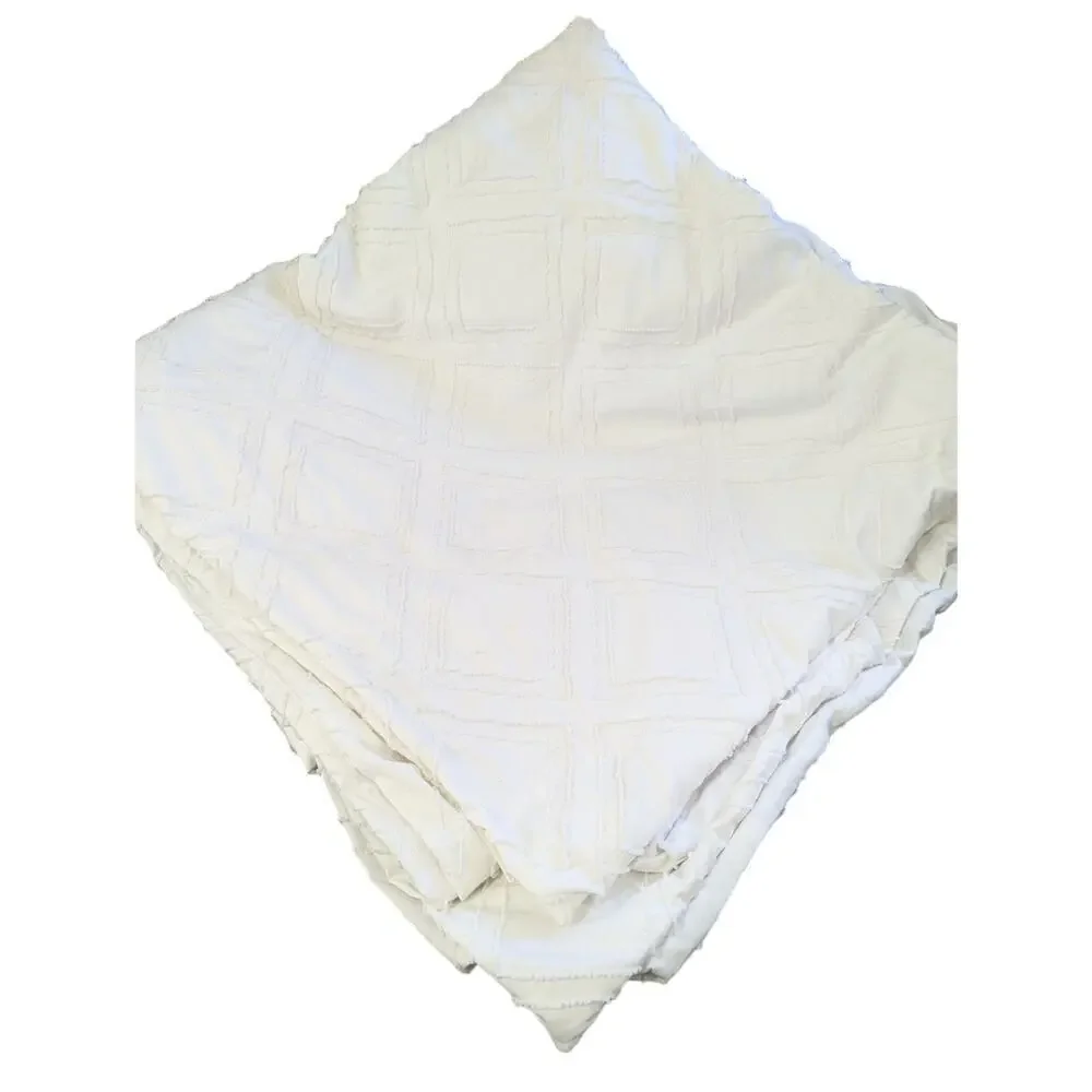 GORGEOUS LIGHTWEIGHT WHITE CHENILLE PATTERNED POLY DUVET, COMFORTER COVER! SZ KG